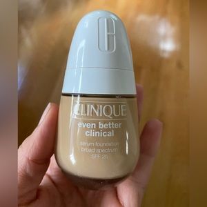 Clinique even better clinical serum foundation broad spectrum SPF 25 WN38 stone